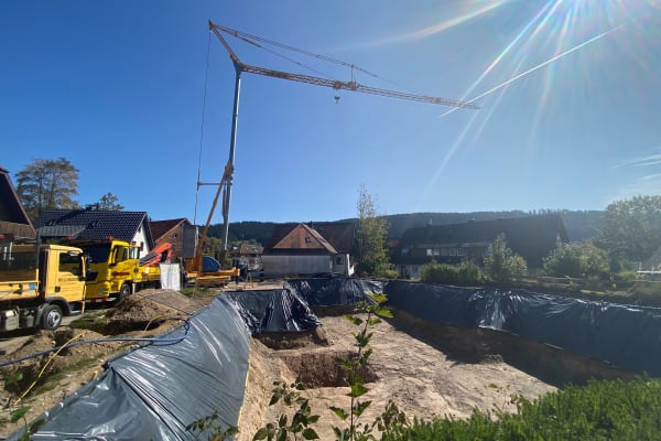 Inara Suites 02a Kran aufstellen