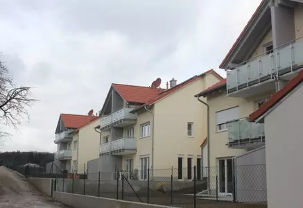 Neubau von 6 hochwertigen Doppelhaushälften in Oberbayern