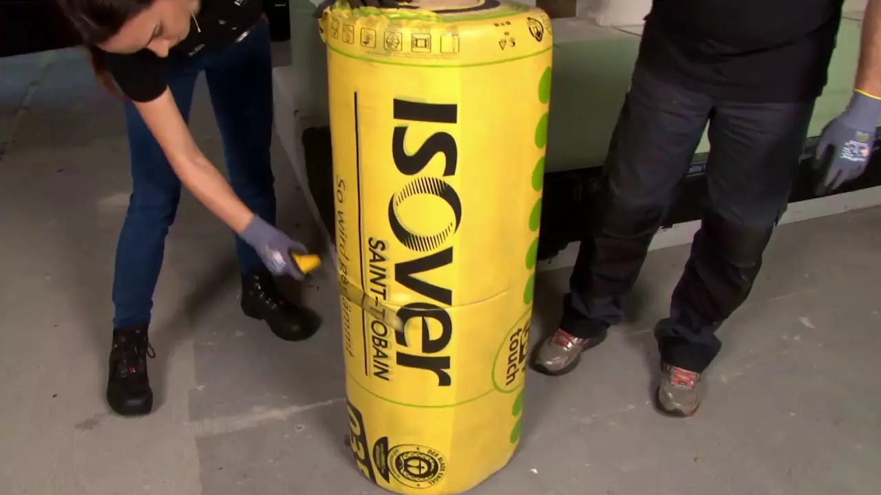Einbau der Dämmung im zweischaligen Mauerwerk ✔ ISOVER live ★ Web TV für Handwerker thumbnail